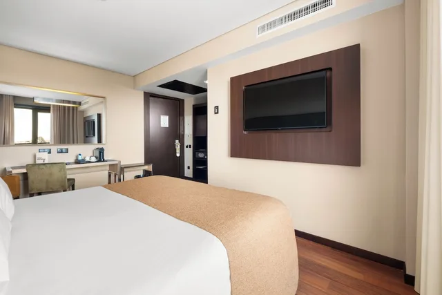 غرفة بسرير مزدوج، Axis Porto Business & Spa Hotel 2/6
