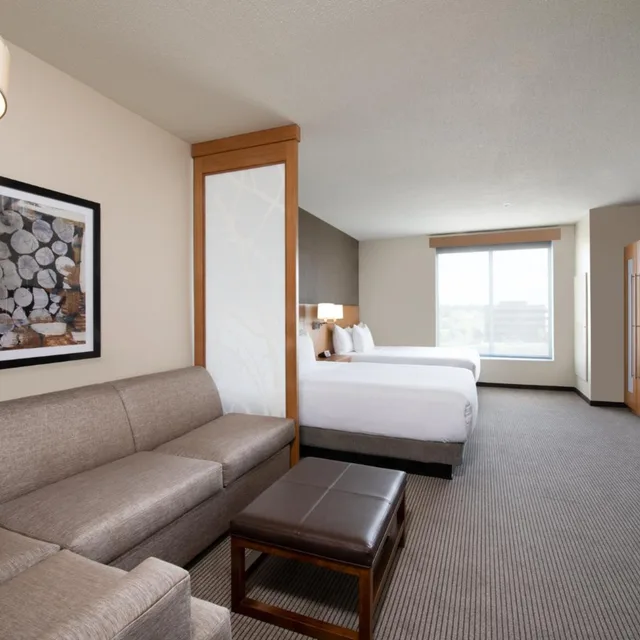 غرفة بسريرين كوين لذوي الإعاقة، Hyatt Place Westminster Denver 2/3