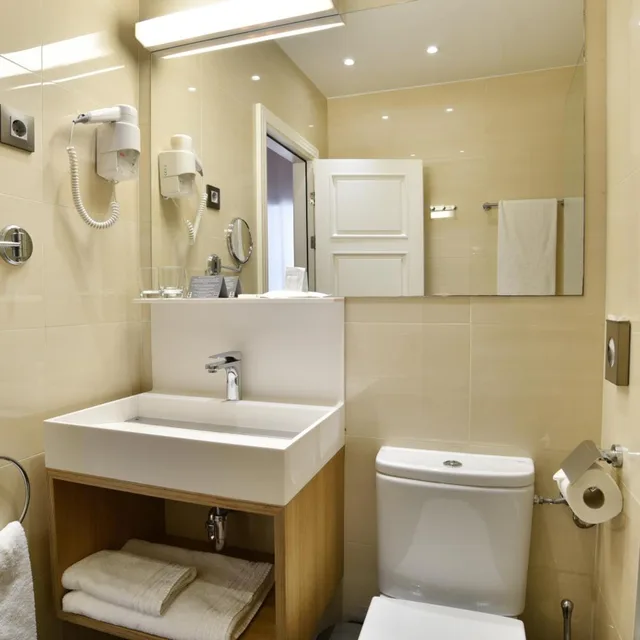 غرفة عائلية، Hotel Zenit Budapest Palace 10/10