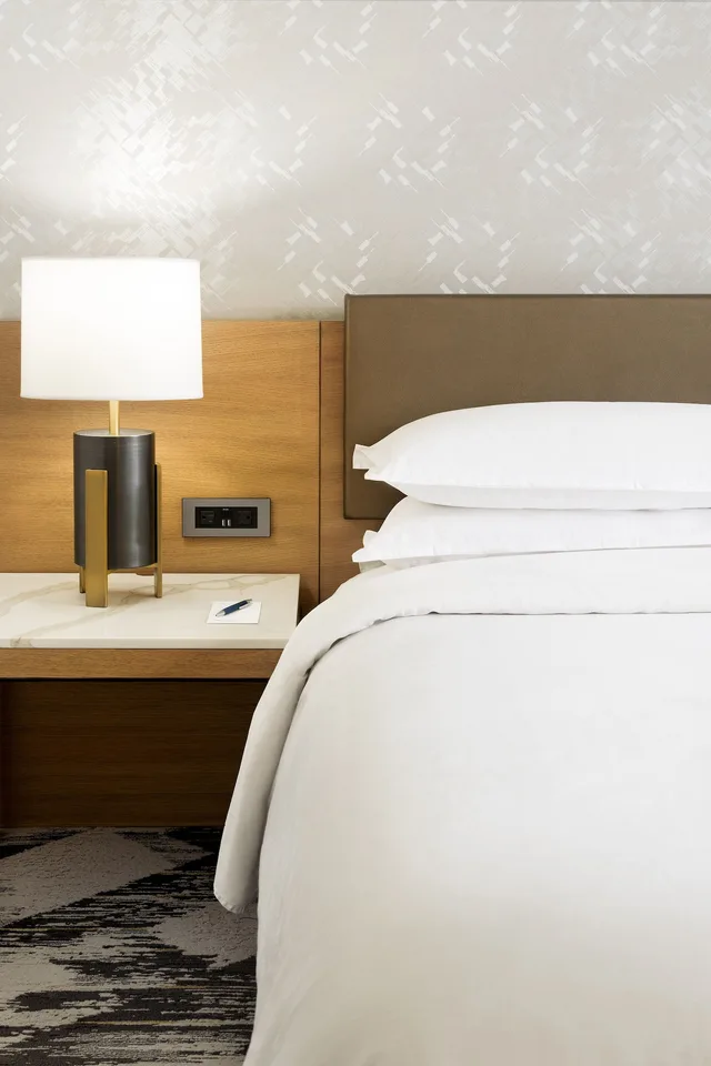 غرفة ديلوكس بسريرين مزدوجين، Sheraton Cerritos Hotel 2/4
