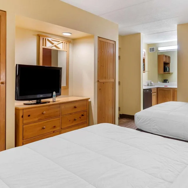 غرفة بسرير كوين، Econo Lodge Pigeon Forge Riverside 8/10