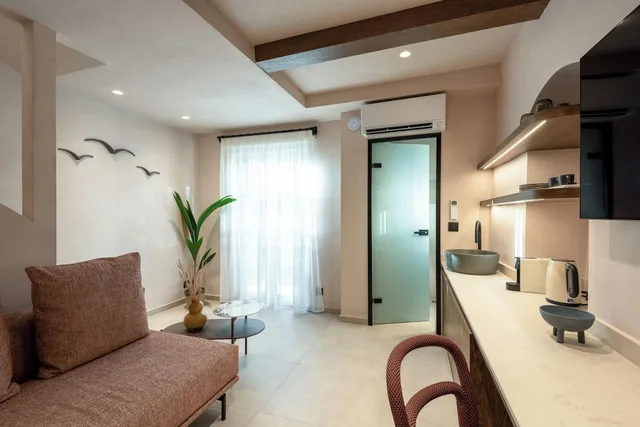 جناح سيغنتشر، The 48 Suites 7/10