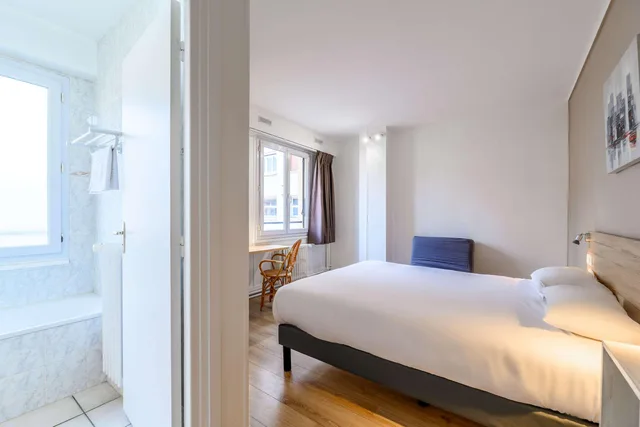 Room, Double Bed, Comfort Hotel Alba Rouen 3/4