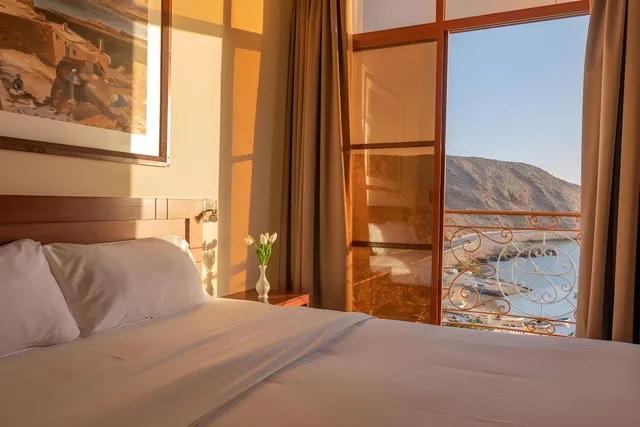 غرفة قياسية بسرير كينج، Al Ayjah Plaza Hotel 2/3