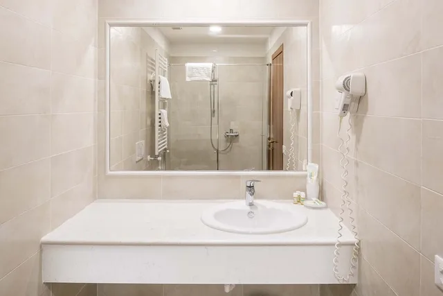 غرفة ثلاثية بثلاثة أسرّة، Park Hotel Jolanda 9/10
