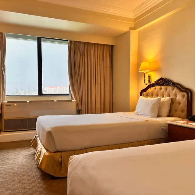 Deluxe, Double or Twin Bed, Manila Prince Hotel 2/7