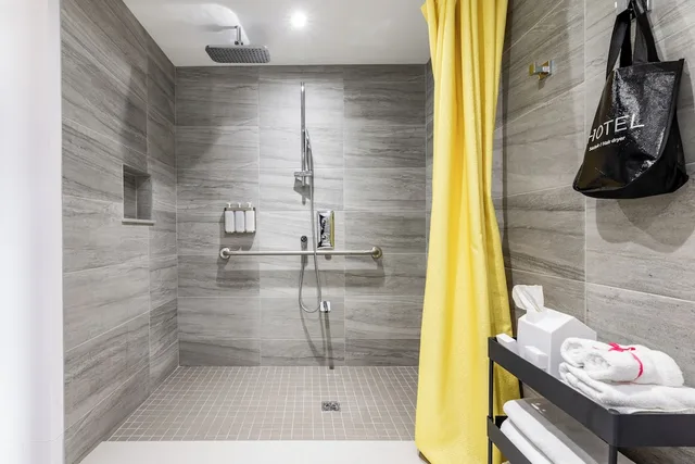 غرفة بسرير كينج، 10 Hotel Formerly Opus Hotel 6/6