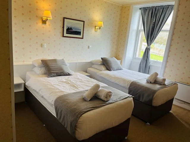 غرفة أساسية بسريرين منفصلين، The Stromness Hotel 7/10