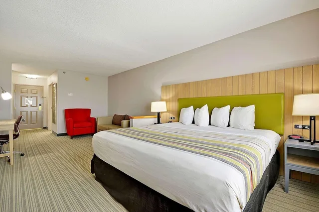جناح بسرير كينج بغرفة نوم واحدة لذوي الإعاقة، Country Inn Suites By Radisson Charleston North Sc 3/10