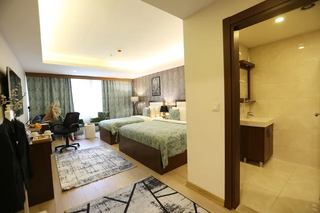 غرفة ثلاثية بسرير مزدوج وسرير فردي، Cebeci Grand Hotel 5/5