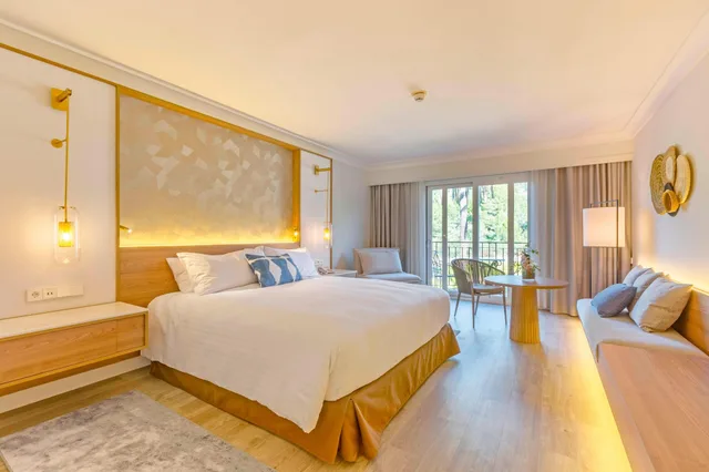 غرفة قياسية بسرير كينج، Hotel Denia La Sella Golf Resort And Spa Formerly Denia Marriott La Sella Golf Resort 1/6