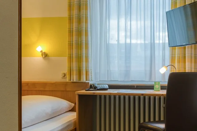غرفة كلاسيكية بسريرين منفصلين وسرير كوين، Centro Hotel Sautter 5/7