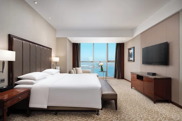 جناح بسرير كينج بإطلالة على النهر بغرفة نوم واحدة بمنطقة جلوس، CROWNE PLAZA ZHENJIANG 4/9