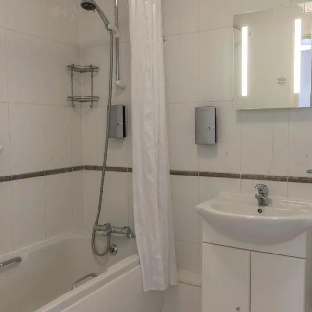 Family, Multiple Beds، Best Western Weymouth Hotel Rembrandt 9/9