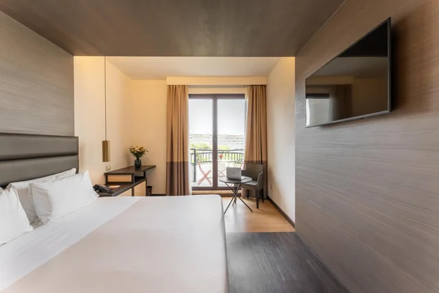 غرفة كلاسيكية بسرير كينج، Warmthotel 7/10
