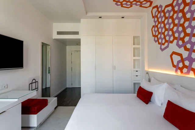 غرفة بشرفة مفردة بسرير مزدوج، Room Mate Carla 2/3