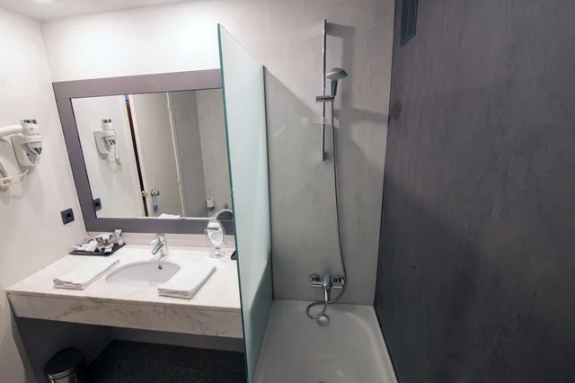 Privilege, Single, Hotel Augusta Barcelona Valles 5/6