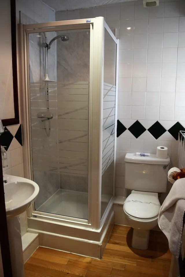 غرفة قياسية بسرير مزدوج، The Gower Hotel 5/7