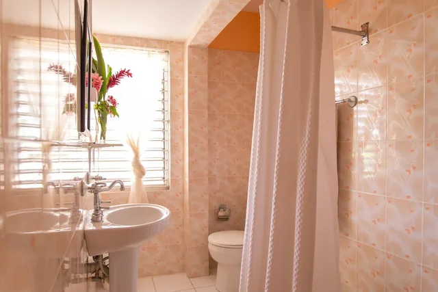 غرفة بسرير كوين، Villa Diamond Suite 6/6