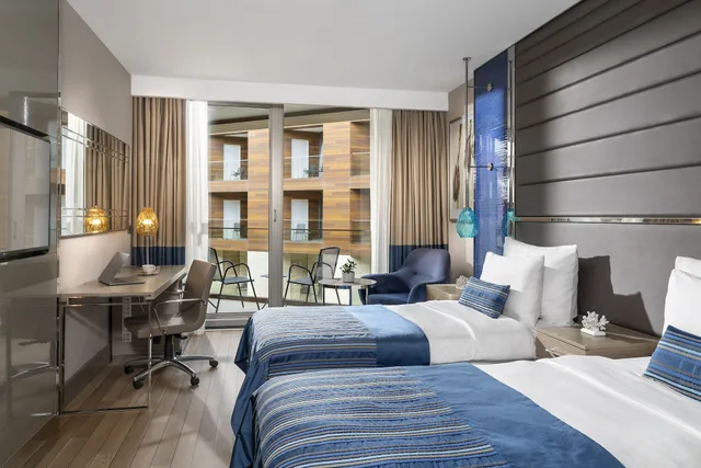 غرفة بريميوم بسرير كينج، Crowne Plaza Istanbul - Florya 4/10
