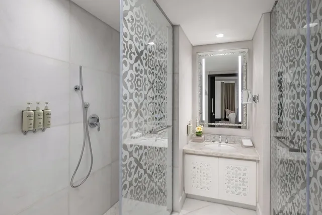 غرفة بسريرين منفصلين، Rotana Jabal Omar Makkah 2/2