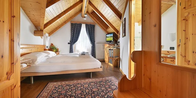 غرفة سوبيريور بسرير كوين بشرفة، Hotel Livigno 3/3