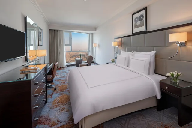 جناح جونيور بإطلالة على الحرم، فندق مكة سويس أوتيل(Swissotel Makkah) 1/3
