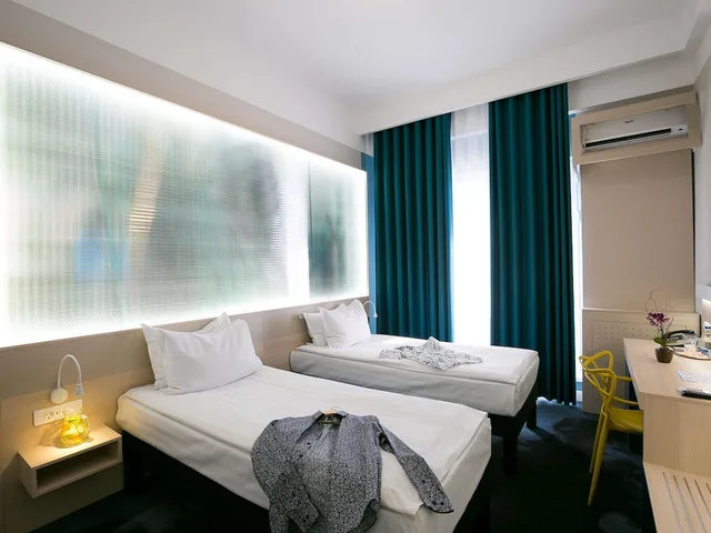 غرفة قياسية بسريرين منفصلين، Ibis Styles Dunarea Galati 7/10