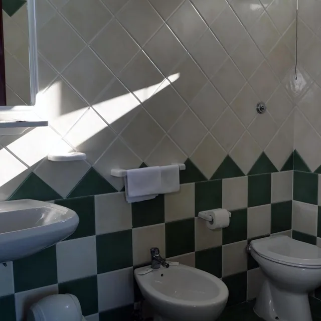 غرفة ثلاثية، Hotel La Ginestra 9/9