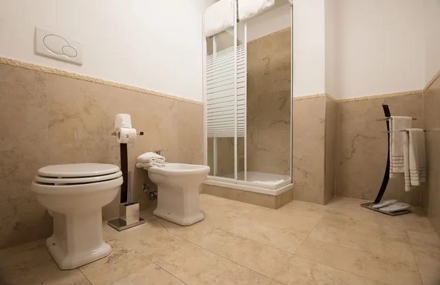 شقة فاخرة بسريرين كينج بإطلالة على المدينة بـ3 غرف نوم مع أريكة، Penthouse Suite Rome 5/5