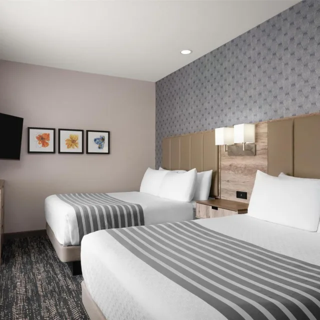 جناح عائلي بسريرين كوين مع أريكة، Best Western Premier Executive Residency Medicine Hat 6/10
