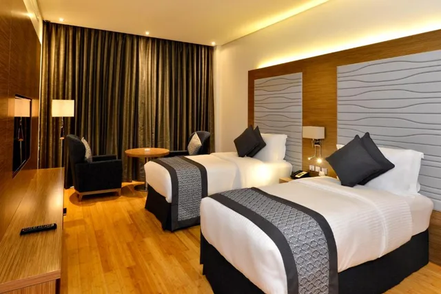 غرفة ديلوكس، Ramada Resort by Wyndham Manama Seef 2/6