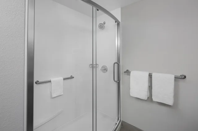 جناح بسرير كينج مع أريكة، Courtyard By Marriott Tampa Oldsmar 4/4