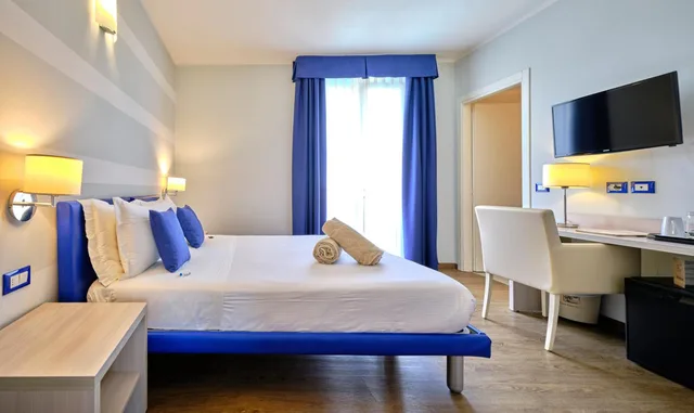 غرفة سوبيريور بسرير مزدوج أو سريرين منفصلين، HOTEL EDEN GARDA 4/7