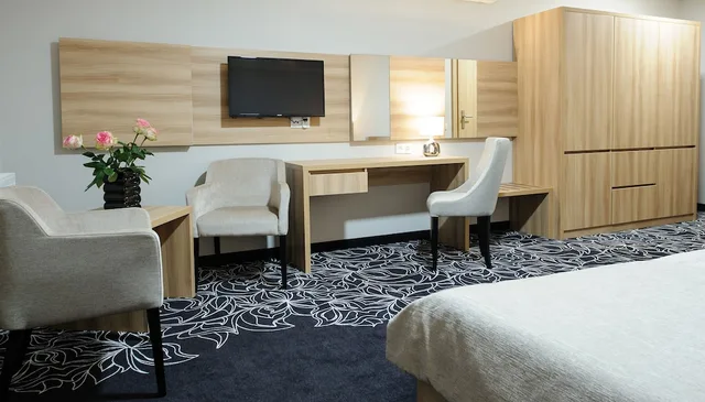 TeoDorka Med & Spa، تورون 35/41