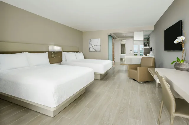 Room, Double Bed, Ac Hotel By Marriott San Juan Condado 1/6