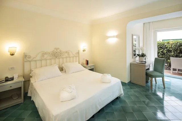 Comfort, Twin Beds, Continental Mare 3/10