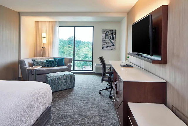 غرفة بسرير مزدوج لذوي الإعاقة، Courtyard By Marriott Minneapolis West 2/4