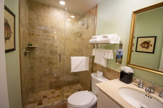 Junior Suite, Queen and Twin Beds, Gulf Side، Vanderbilt Beach Resort 3/4