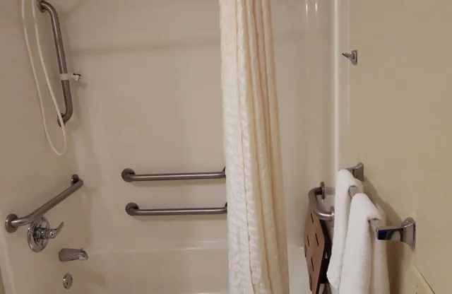 جناح بسرير كينج، Best Western Wittenberg Inn 8/9