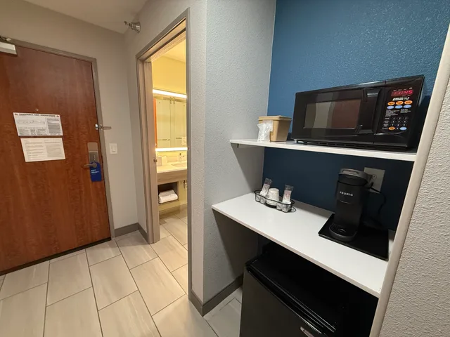 Room, 2 Queen Beds, Holiday Inn Express Hotel Suites Loveland 3/3