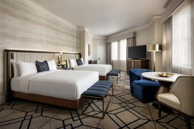 غرفة ديلوكس بسرير مزدوج بإطلالة على النهر، Fairmont Hotel Macdonald 1/7