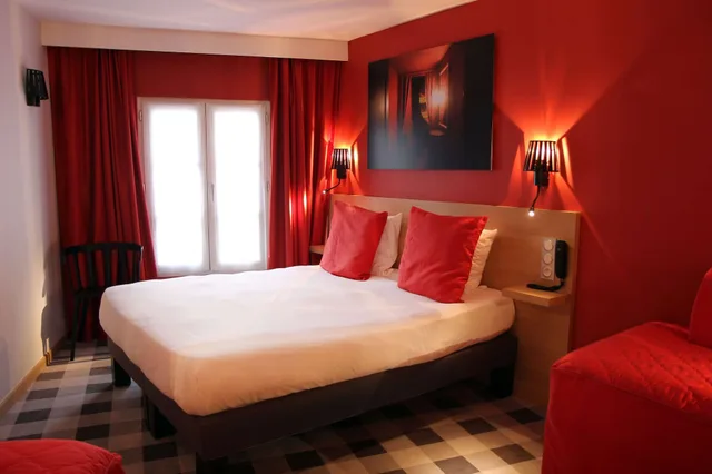 Family, Multiple Beds, Sofa، Best Western Hotel Opera Drouot 3/10