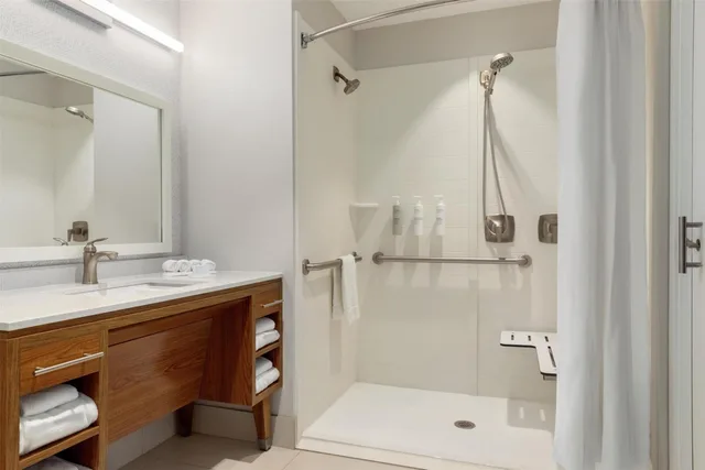 Suite, King Bed, Sofa, Accessible, Home2 Suites By Hilton Houston Energy Corridor 5/5