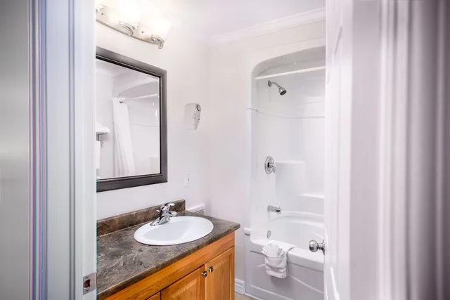 Royal Inn & Suites، كورنر بروك 47/50