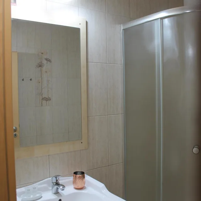 غرفة سوبيريور بسرير مزدوج، Drachenhaus Stop Hotel 3/3
