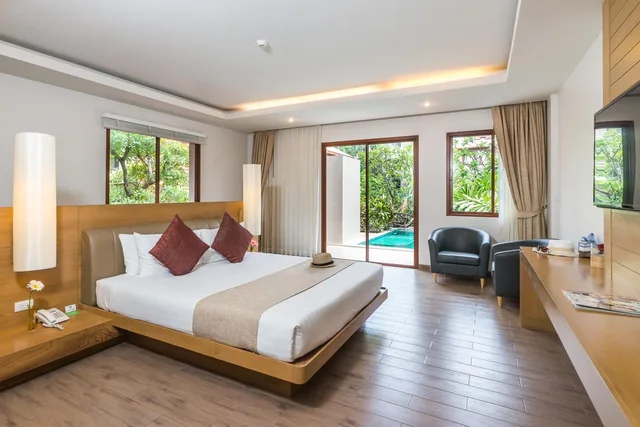 Premier, Deluxe, Hot Tub, Pool Access، Ayrest Hotel 3/8