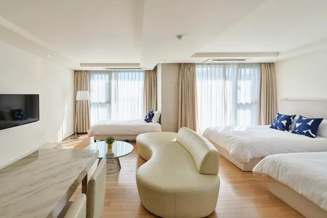 غرفة بريميير عائلية، The Island Blue Hotel 1/4