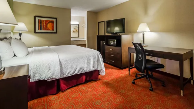 غرفة بسرير كوين لذوي الإعاقة، Best Western Northgate Inn 1/1