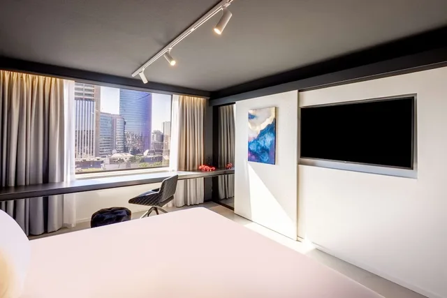 Nhow, Art, Junior Suite, King Bed، Nhow Brussels Bloom 2/10